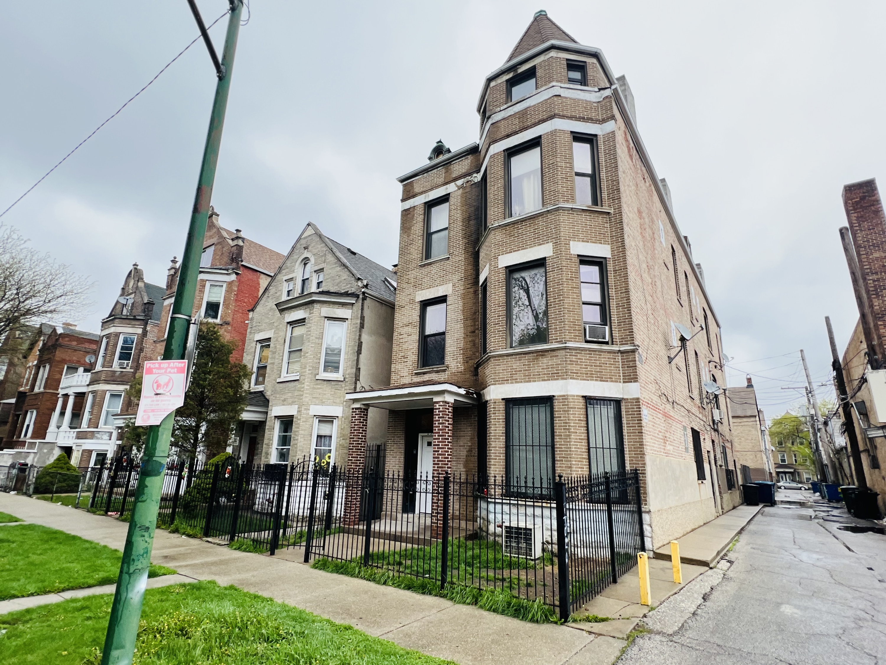Property main image